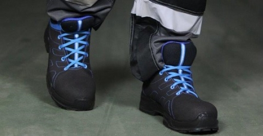 Какую обувь выбрать для работы на складе: руководство по безопасности и комфорту