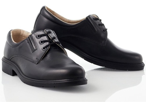 Кожа для специальной обуви – как определить качество? | ПТК Модерам
