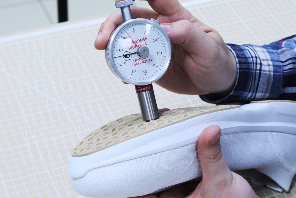 Твердость подошвы спецобуви